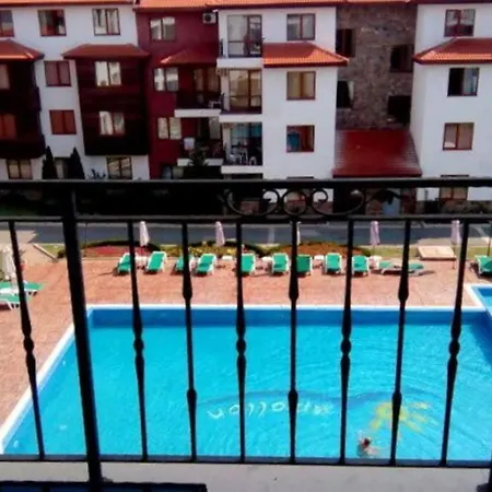 Appartamento Stylish, 1 Bed With Pool Views *